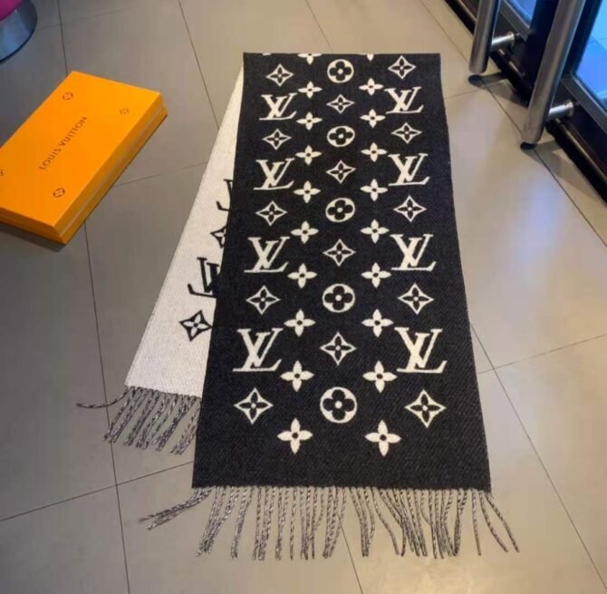 lv essential scarf black for women m77853 j7c93