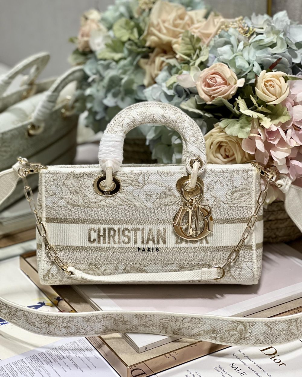 1:1 Replica Medium Lady D-Joy Bag Beige For Women 10in/26cm