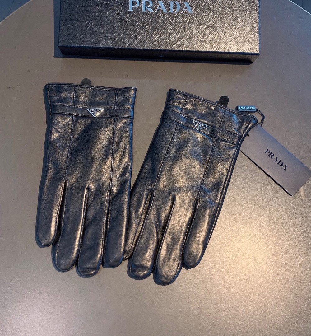 Prada Nappa Gloves In Black