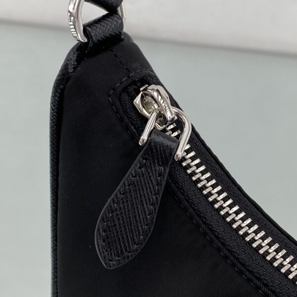 Prada Re-Edition 2005 Re-Nylon Mini Bag Black For Women, Women's Bags 8.6in/22cm