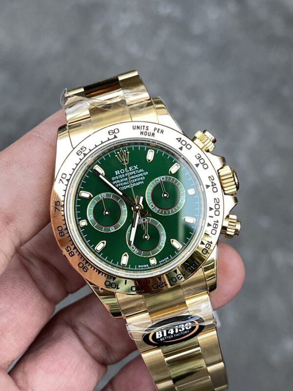 Rolex Cosmograph Daytona 40mm Gold Toned For Men Green Dial Gold Case And Bracelet 1454244