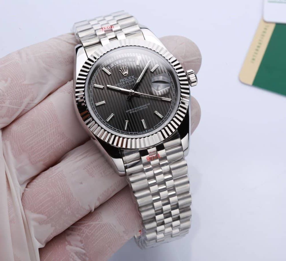 Rolex Datejust 41mm Oyster Perpetual Silver Toned For Men