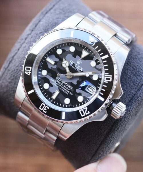 Rolex Submariner Date 41mm Silver Toned For Men 126610LN