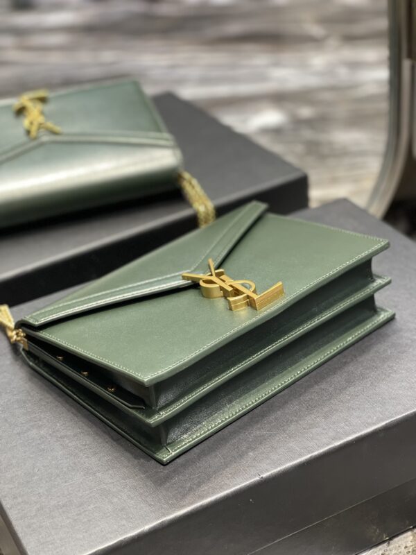 [REP 1:1] Saint Laurent Cassandra Medium Chain Bag In Grain De Poudre Embossed 22cm