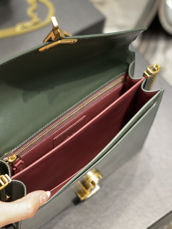 [REP 1:1] Saint Laurent Cassandra Medium Chain Bag In Grain De Poudre Embossed 22cm