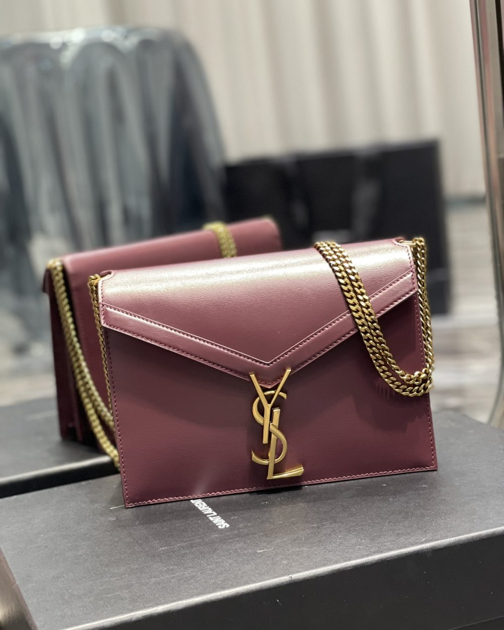 [REP 1:1] Saint Laurent Cassandra Medium Chain Bag Rouge Opyum In Grain De Poudre Embossed For Women 8.6in/22cm YSL 532750BOW0W6008
