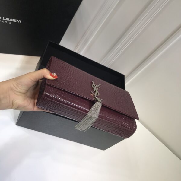 [REP 1:1] Saint Laurent Kate Medium Chain Bag With Tassel In Embossed Crocodile Dark Violet For Women 9.4in/24cm YSL