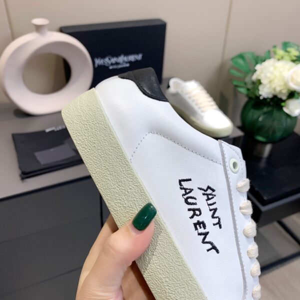 Saint Laurent Women's Court Classic Sl/06 Embroidered Sneakers White For Women YSL 61064908G109061