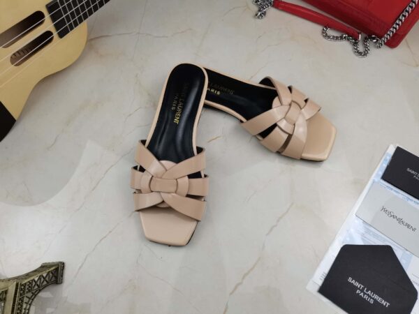 Saint Laurent Women's Tribute Flat Mules Beige For Women YSL 571952B8I009935