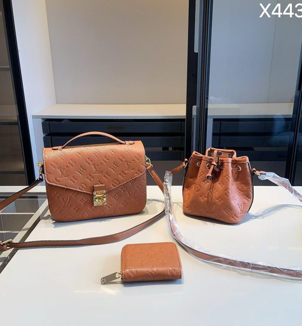 DBS-LC860 - Discounted Price For Set Louis Vuitton 3 Bags