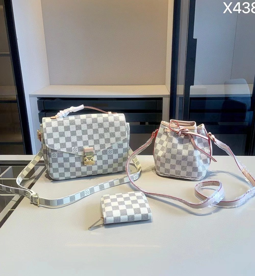 DBS-LC864 - Discounted Price For Set Louis Vuitton 3 Bags