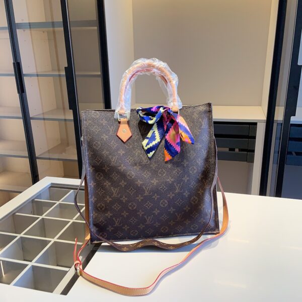 DBS-LC772 - Discounted Price For Set Louis Vuitton 3 Bags