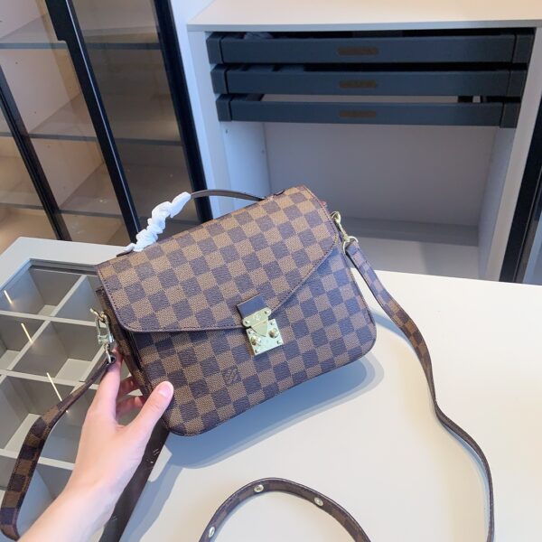 DBS-LC863 - Discounted Price For Set Louis Vuitton 3 Bags