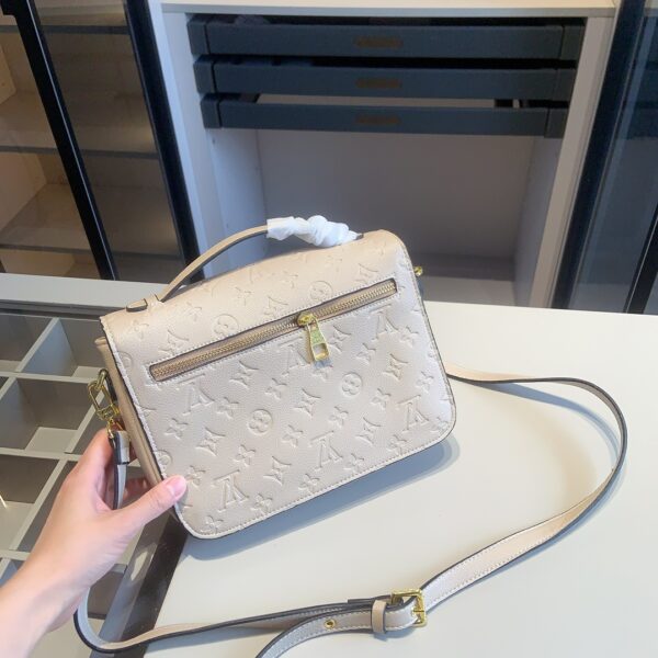 DBS-LC861 - Discounted Price For Set Louis Vuitton 3 Bags