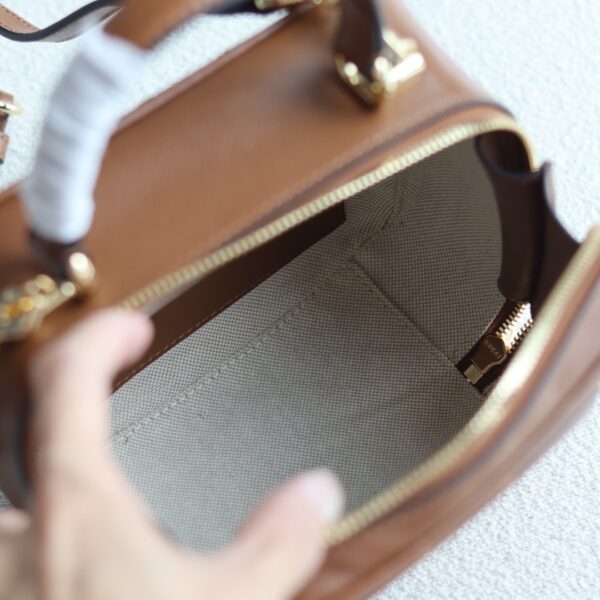 1:1 Replica GUCCI BLONDIE TOP HANDLE BAG P Cuir leather Exclusive For Women 744434 1IV0G 2535