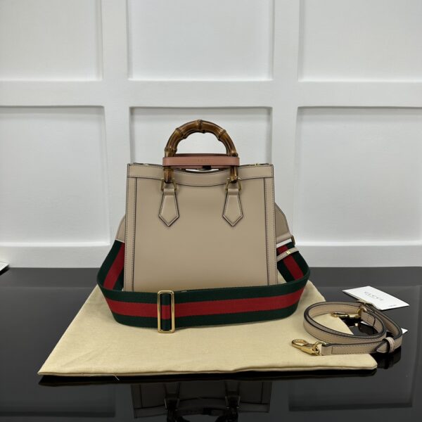 1:1 Replica GUCCI DIANA SMALL TOTE BAG P Beige leather Exclusive For Women ‎702721