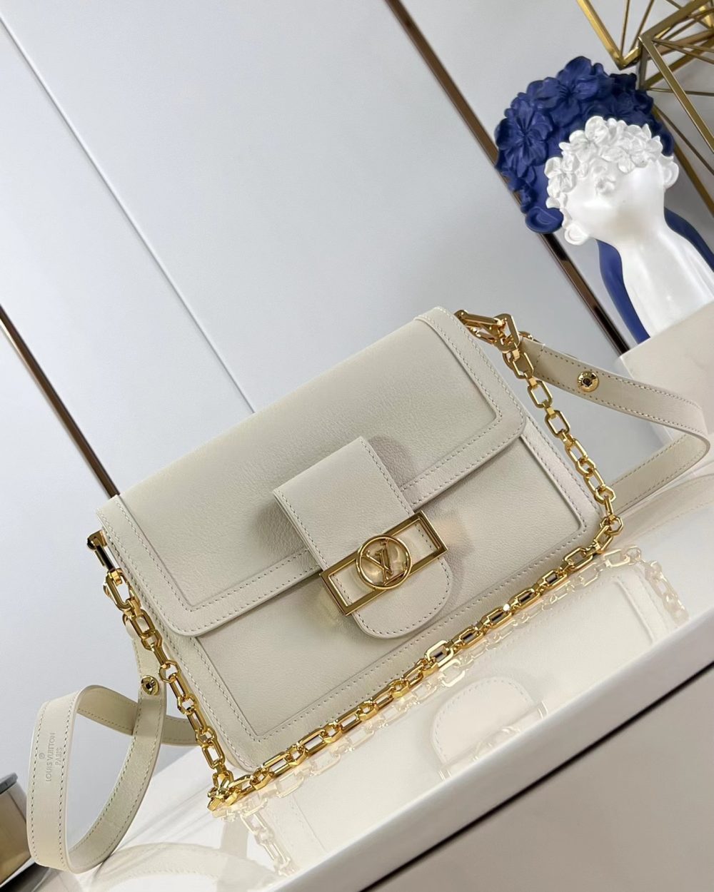 1:1 Replica Louis Vuitton LV Dauphine Soft MM H27 Luxury Bag For Women M25050 - 24cm