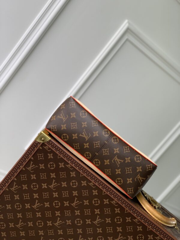 1:1 Replica Louis Vuitton LV Dauphine Soft GM Monogram Luxury Bag For Women M47149 - 28cm