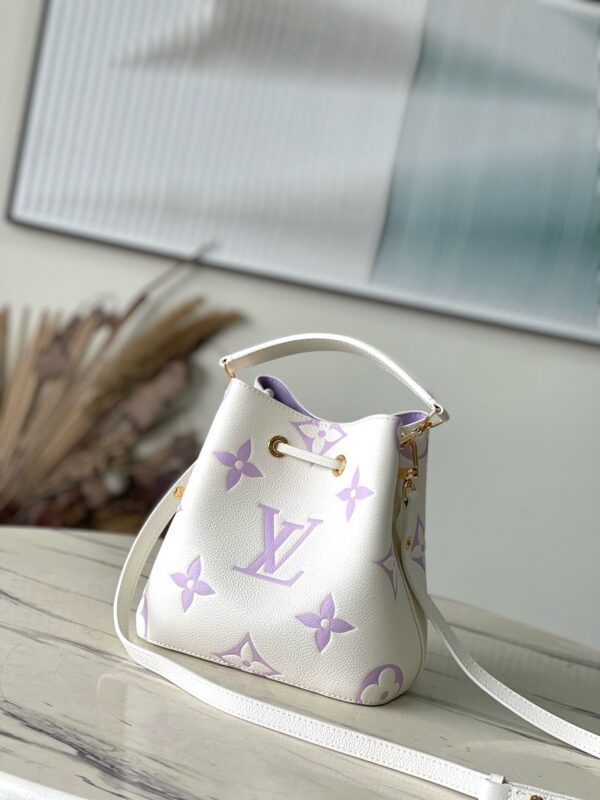 [REP 1:1] Louis Vuitton NéoNóe BB Bucket Unique Bag For Women M45709 - 2 - 20cm