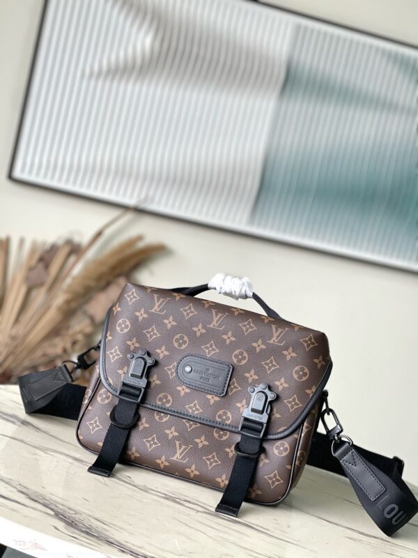 [REP 1:1] Louis Vuitton LV Trail Messenger Monogram Macassar nvprod5060013v/M46972 Unique Bag For Unisex M46972 - 31cm