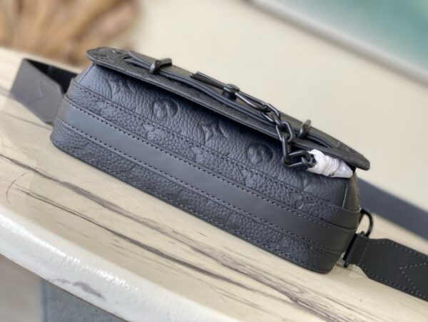 [REP 1:1] Louis Vuitton Steamer Messenger Black Taurilon Monogram Unique Bag For Women M57307 - 23.5cm