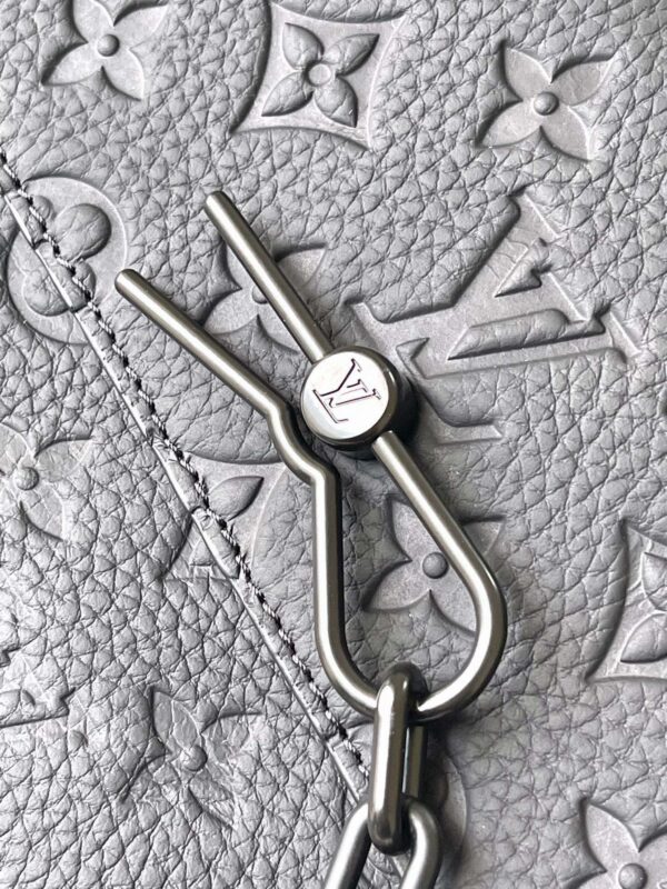 [REP 1:1] Louis Vuitton Steamer Messenger Monogram Taurillon Leather LG G90 Unique Bag For Women M23742 - 24cm