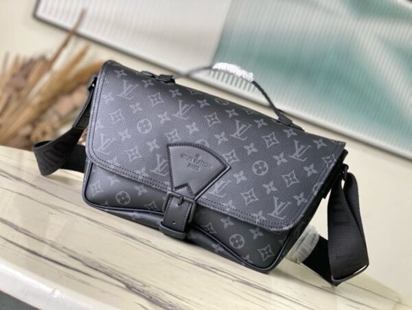 [REP 1:1] Louis Vuitton Monogram Eclipse Montsouris Messenger Unique Bag For Women M46685 4 - 34cm