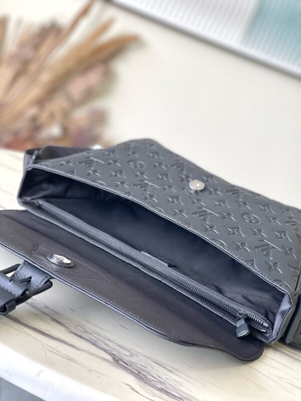 [REP 1:1] Louis Vuitton Monogram Eclipse Montsouris Messenger Shoulder Unique Bag For Women M46685 - 34cm
