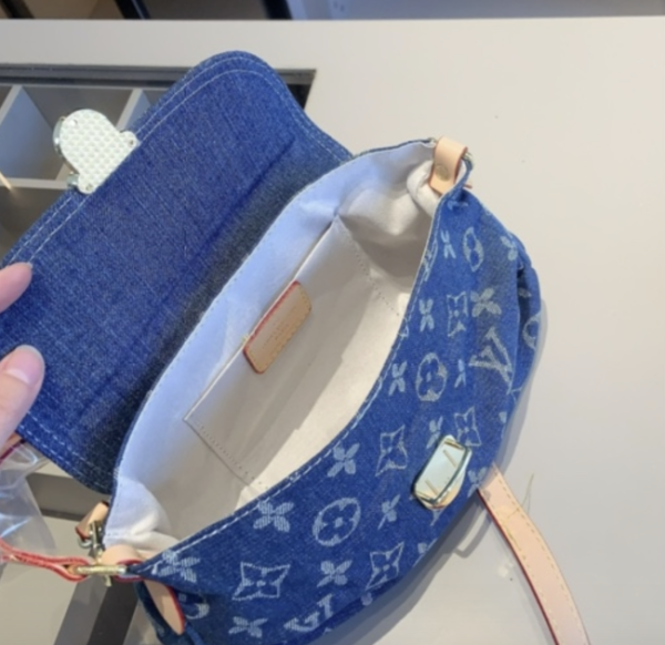 MN-LV014 - Louis Vuitton Mini Bag
