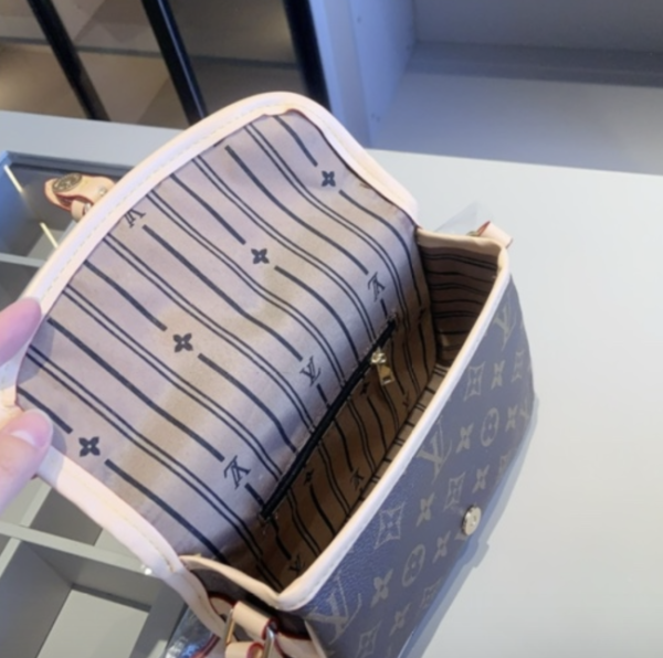 MN-LV031 - Louis Vuitton Mini Bag