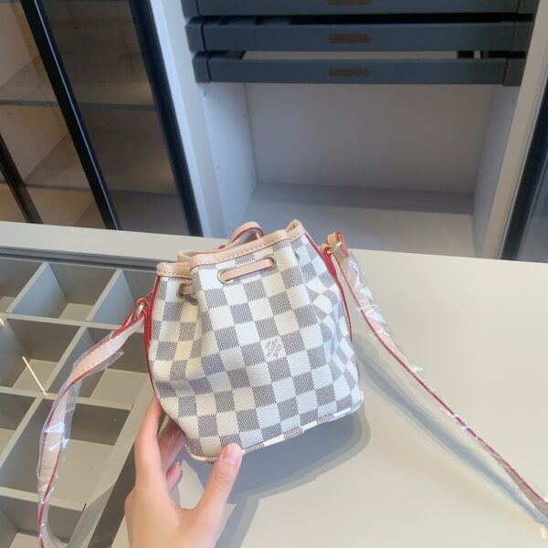MN-LV011 - Louis Vuitton Mini Bag