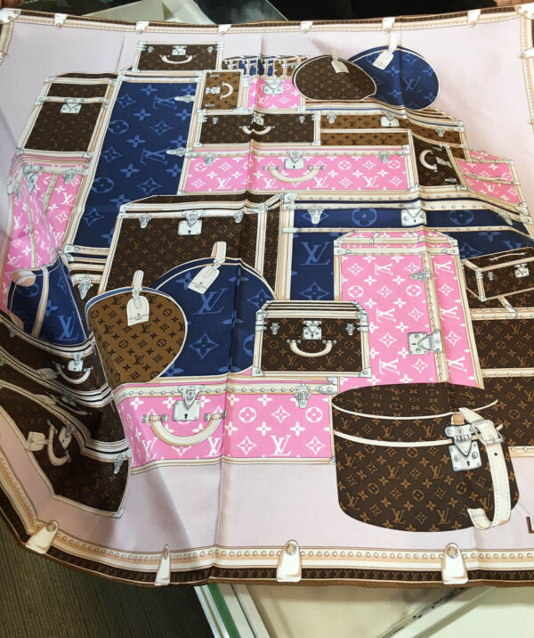570829 Louis Vuitton Square 90 Silk Scarves