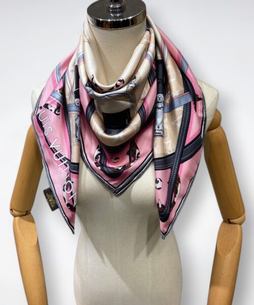 570735 Louis Vuitton Square 90 Silk Scarves