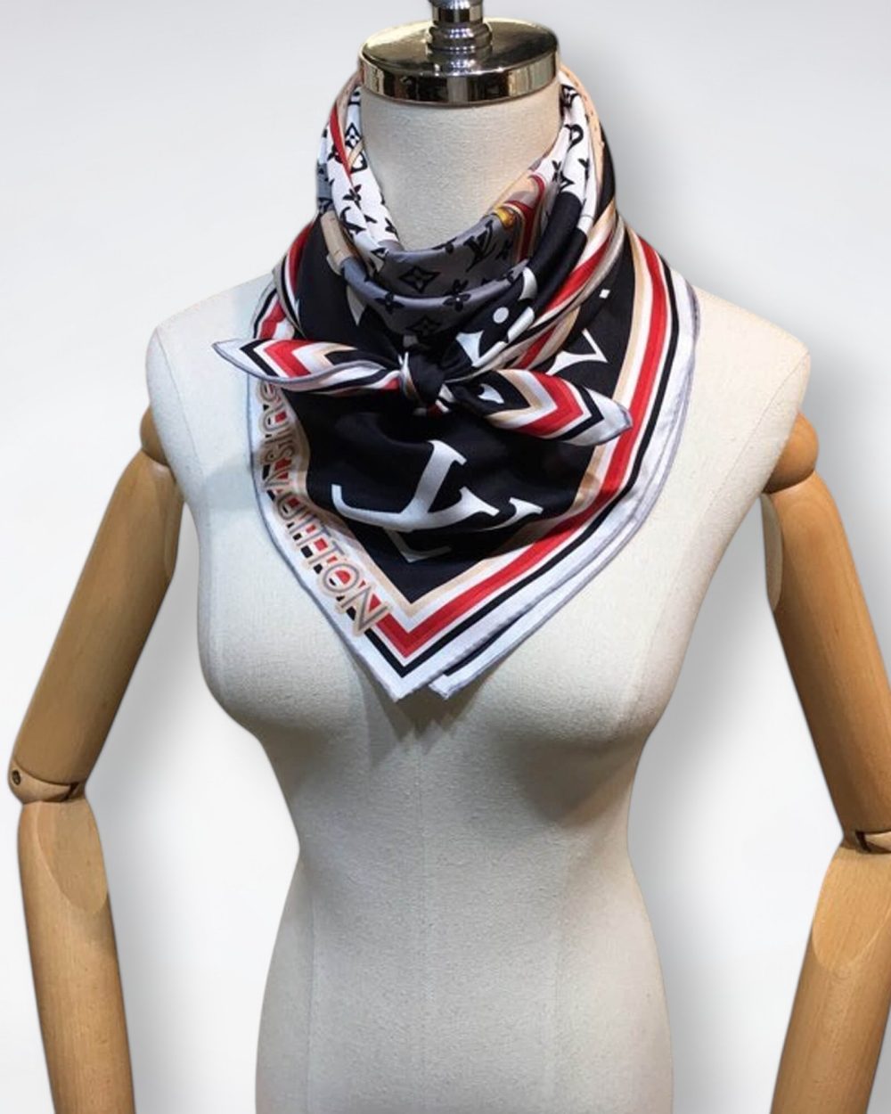 570756 Louis Vuitton Square 90 Silk Scarves