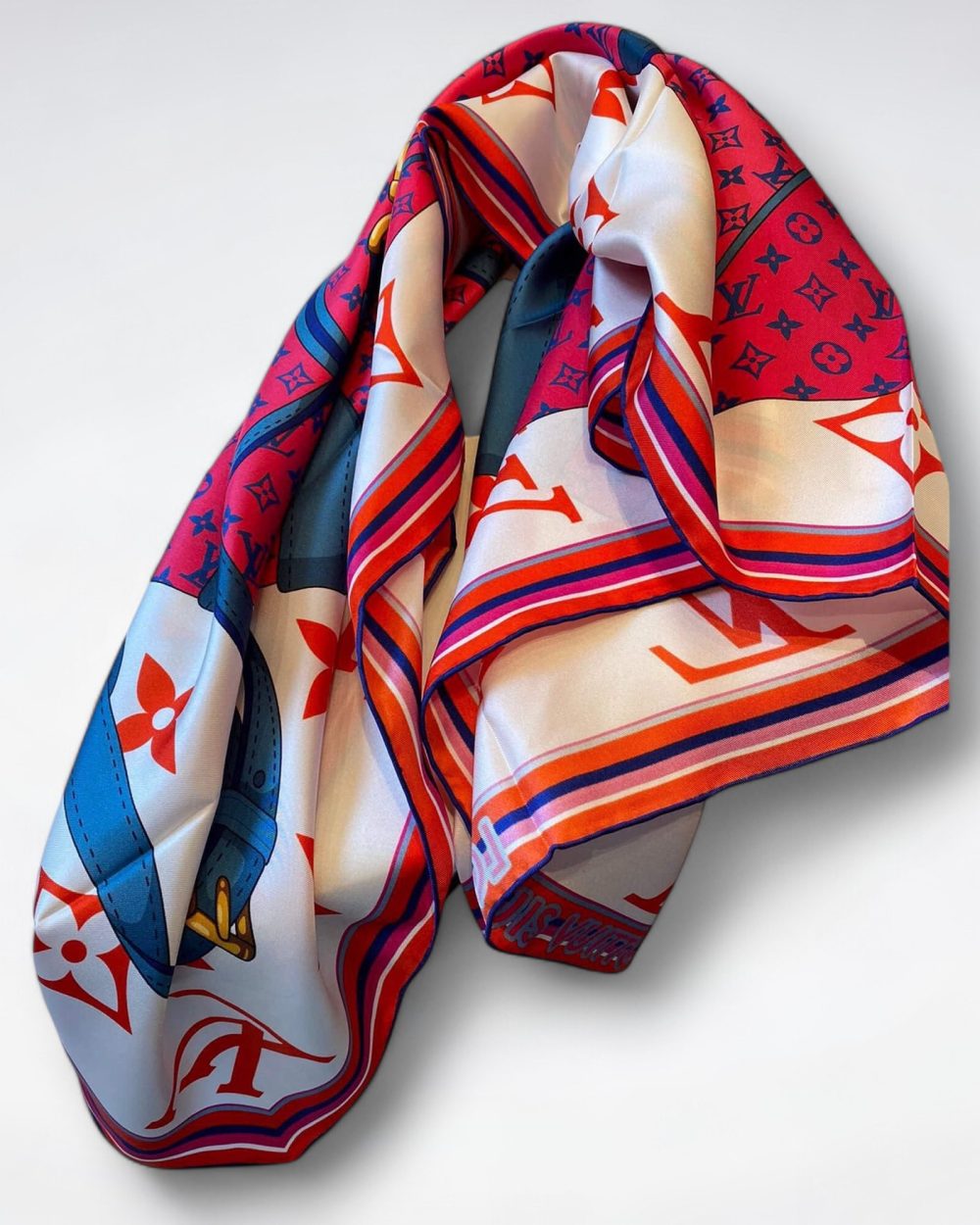 570759 Louis Vuitton Square 90 Silk Scarves