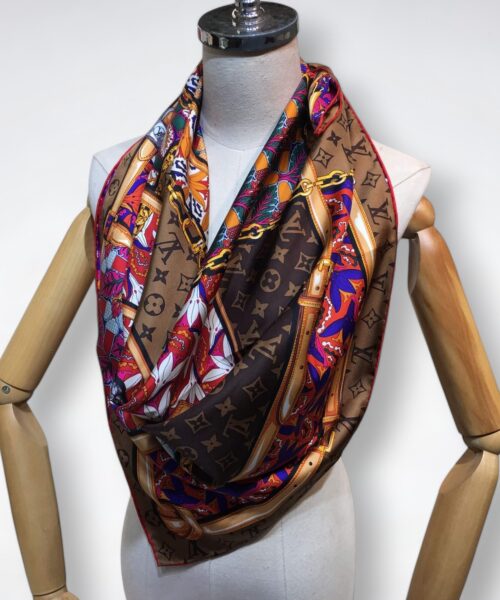570771 Louis Vuitton Square 90 Silk Scarves