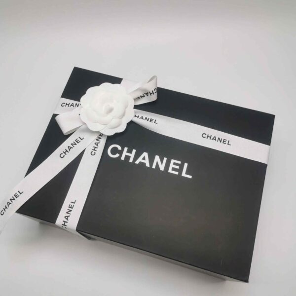 Chanel Packaging Box - Perfect for Gifting
