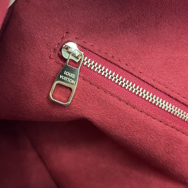 LV Slouchy hobo bag