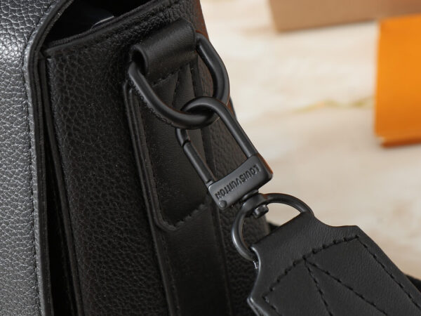 1:1 Replica Louis Vuitton LV Messenger LV Aerogram Luxury Bag For Women M57080 - 22 cm
