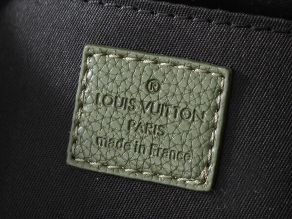 1:1 Replica Louis Vuitton LV Messenger LV Aerogram Luxury Bag For Women M25125 - 22 cm