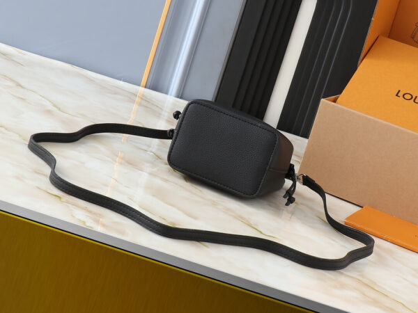 1:1 Replica Louis Vuitton LV NANO LOCKME BUCKET Black Luxury Bag For Women M68709 - 16 cm