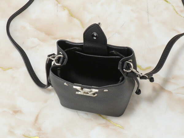 1:1 Replica Louis Vuitton LV NANO LOCKME BUCKET Black Luxury Bag For Women M68709 - 16 cm