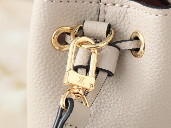 1:1 Replica Louis Vuitton LV NANO LOCKME BUCKET Luxury Bag For Women M68709 - 16 cm