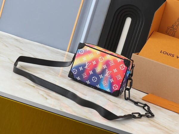 1:1 Replica Louis Vuitton LV Soft Trunk Taurillon Monogram 2 Luxury Bag For Women M57702 M44480 M68906 M44735 - 18.5 cm