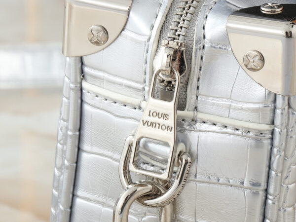 1:1 Replica Louis Vuitton LV Soft Trunk Taurillon Monogram 4 Luxury Bag For Women M57702 M44480 M68906 M44735 - 18.5 cm