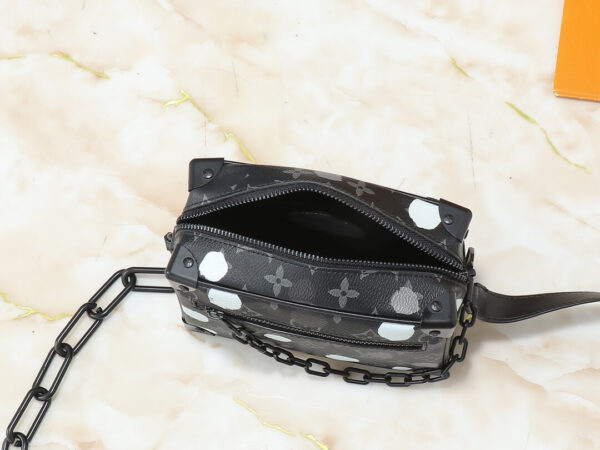 1:1 Replica Louis Vuitton LV Soft Trunk Taurillon Monogram 1 Luxury Bag For Women M57702 M44480 M68906 M44735 - 18.5 cm