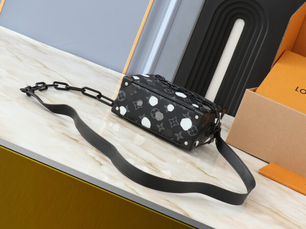 1:1 Replica Louis Vuitton LV Soft Trunk Taurillon Monogram 1 Luxury Bag For Women M57702 M44480 M68906 M44735 - 18.5 cm