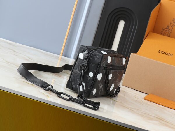 1:1 Replica Louis Vuitton LV Soft Trunk Taurillon Monogram 1 Luxury Bag For Women M57702 M44480 M68906 M44735 - 18.5 cm