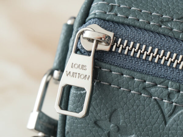 1:1 Replica Louis Vuitton LV Keepall Bandouliere 25 Taurillon Monogram Luxury Bag For Women M13866 - 25 cm