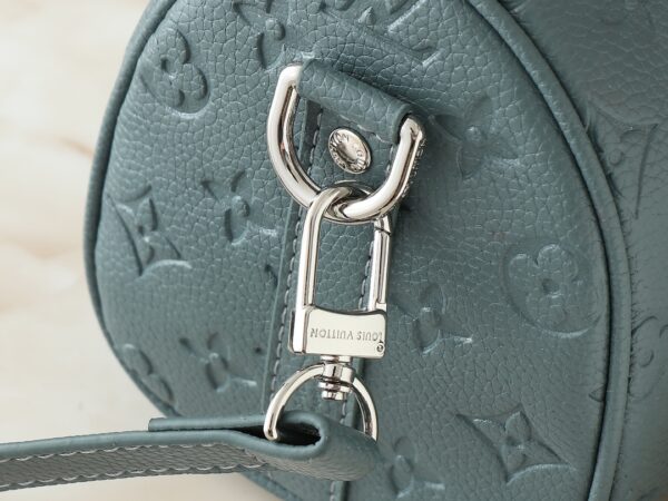 1:1 Replica Louis Vuitton LV Keepall Bandouliere 25 Taurillon Monogram Luxury Bag For Women M13866 - 25 cm